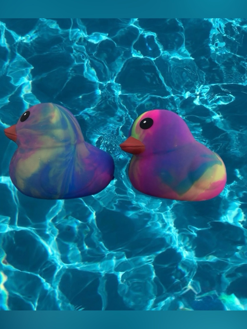 VIRAL Tie Dye Squeezy Ducks - Squishy Sensory Fidget Toy - Picture 2 of 2